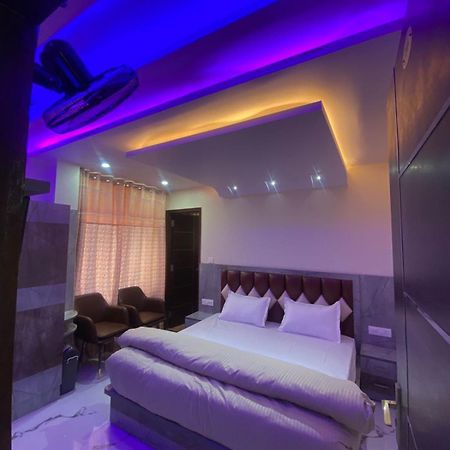 Harmony Heights Hotell Shimla Exteriör bild