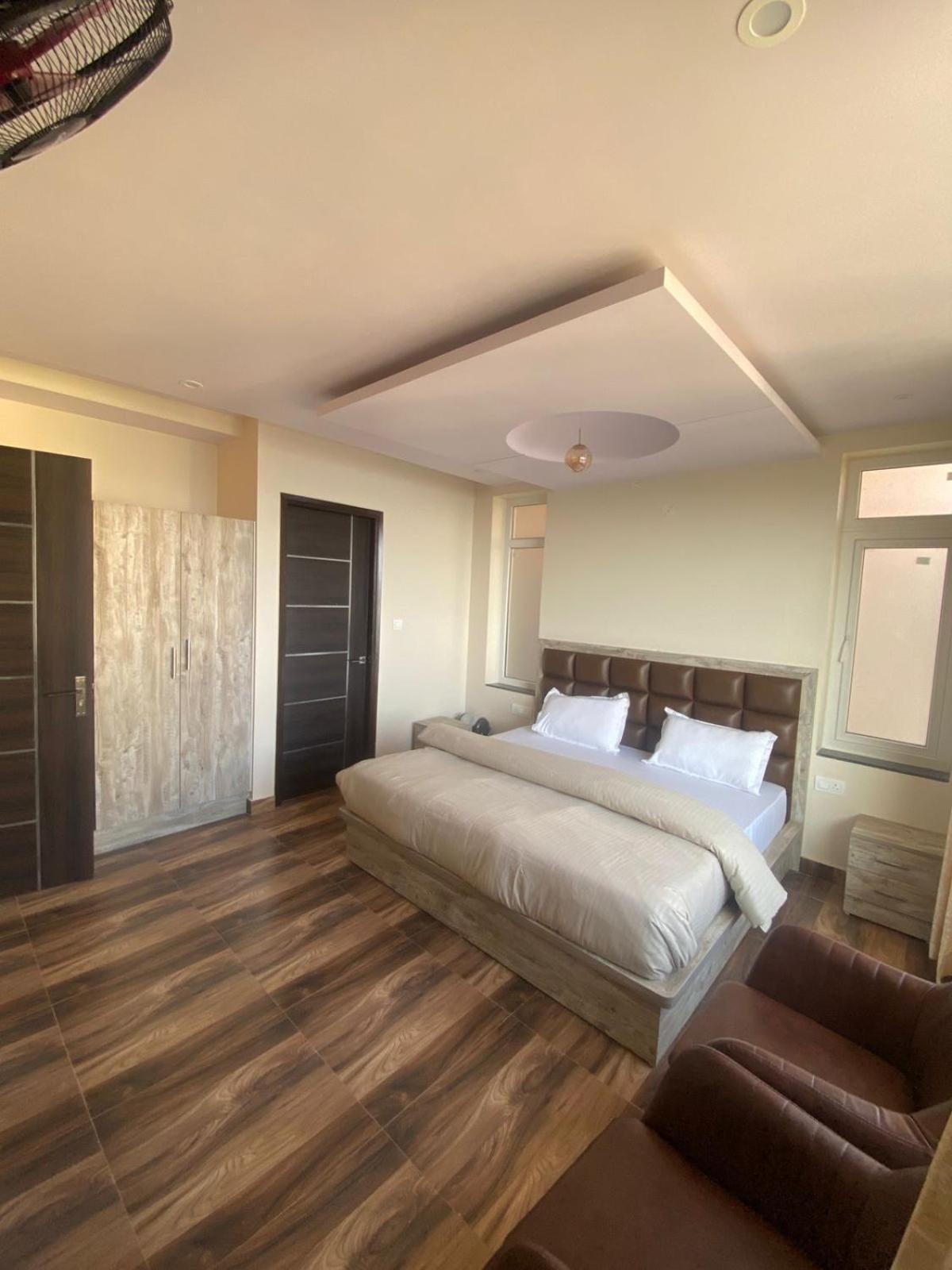 Harmony Heights Hotell Shimla Exteriör bild