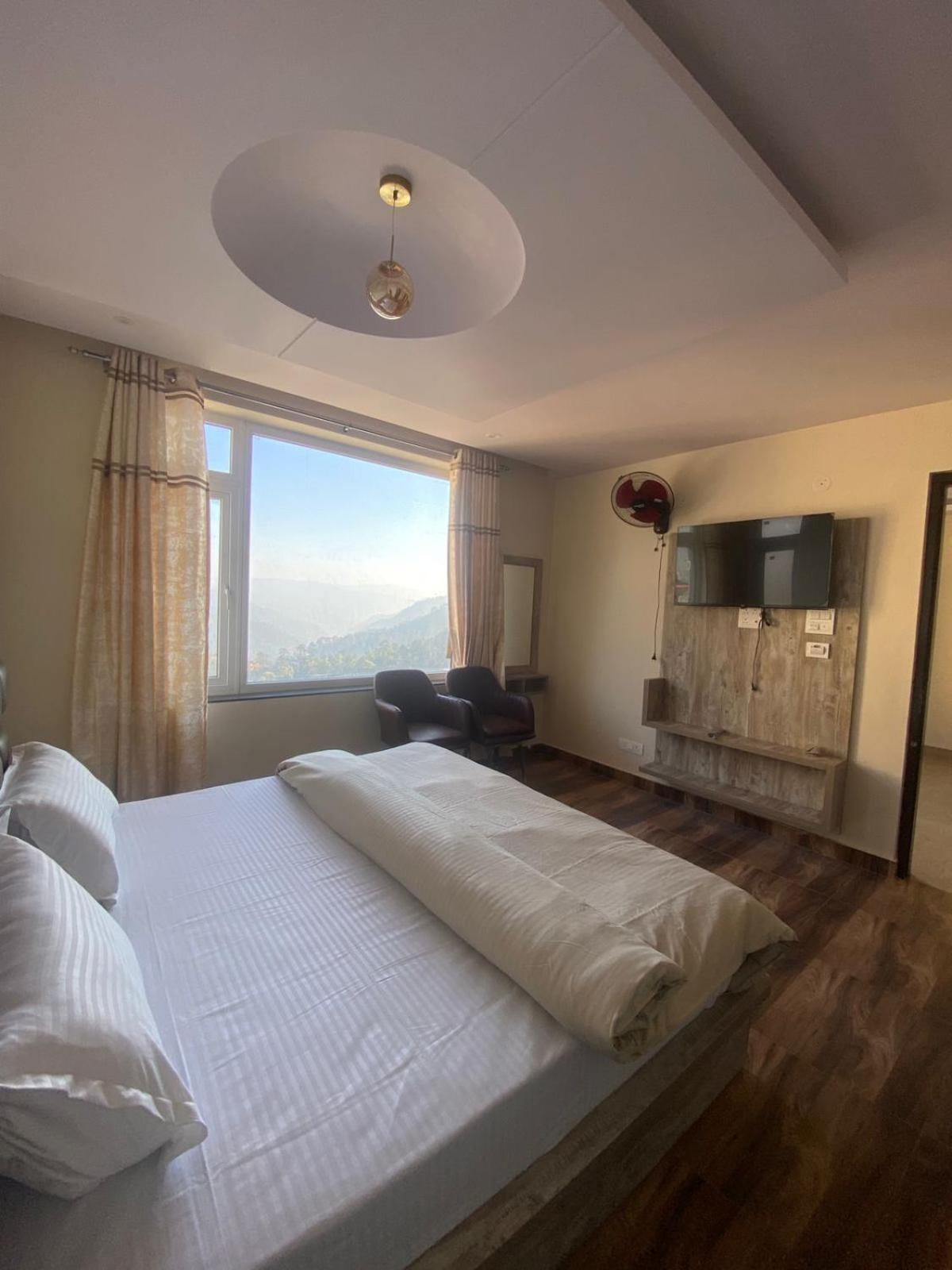 Harmony Heights Hotell Shimla Exteriör bild